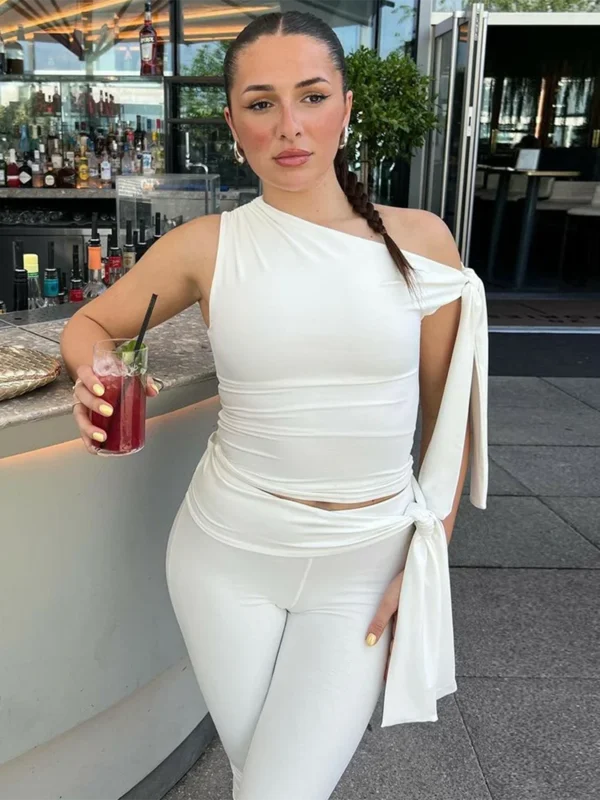 Chic Lace-Up Capri Set: Summer Ready 2-Piece Outfit