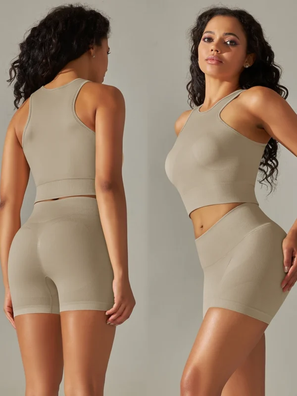 Seamless Women's Yoga Set: Stylish Sports Vest & Shorts
