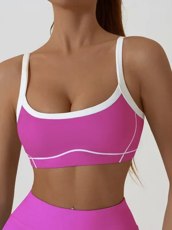 Stylish Women's Yoga Bra with Detachable Pads & Breathable Design