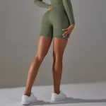 Chic Checkered Seamless Yoga Shorts for Ultimate Comfort - Image 3