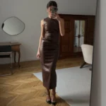 Chic Sleeveless Leather Maxi Dress for Summer Elegance - Image 2
