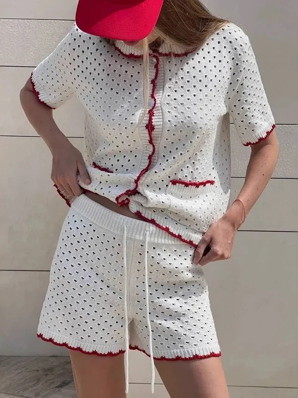 Chic Women's Contrast Knitted Suit for Effortless Summer Style