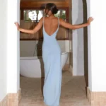 Elegant Backless Halter Dress for Vacation & Casual Chic - Image 6