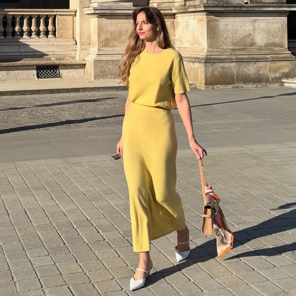 Kf-S6Ffc934E944349F58B9Be687256Bf8C5K Luxe A-Line Knit Set: O-Neck Top &Amp;Amp; High-Waist Skirt Duo