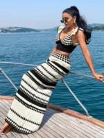 Elegant Black V-Neck Skirt Set for Effortless Autumn Style - Image 2