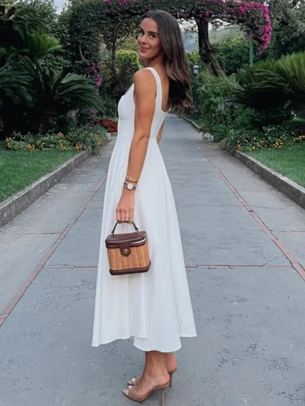 Elegant White Sleeveless A-Line Dress with Square Collar