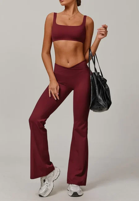 Luxury 2-Piece Women's Yoga Suit for Stylish Fitness Wear