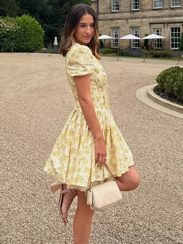 Moopsi 44 Kf Sfa1C26F6F83F4C5C9Cfffa239F94D8Ees