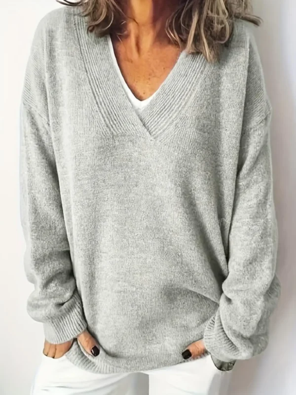 Chic Plus Size Women's V-Neck Pullover - Cozy Silver Sweater