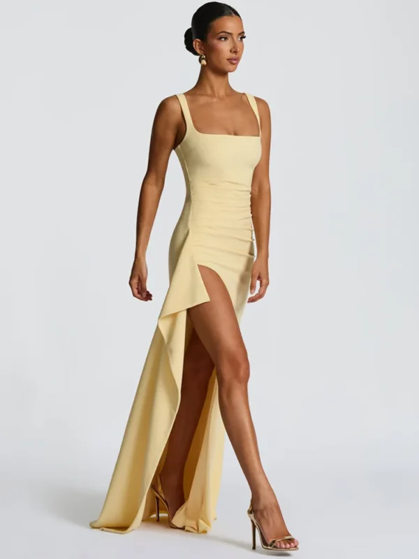 Sophisticated Spaghetti Strap Maxi Dress for Stunning Elegance