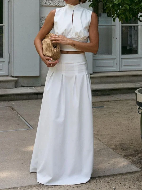 Elegant Backless Halter Pleated Skirt Set for Chic Parties