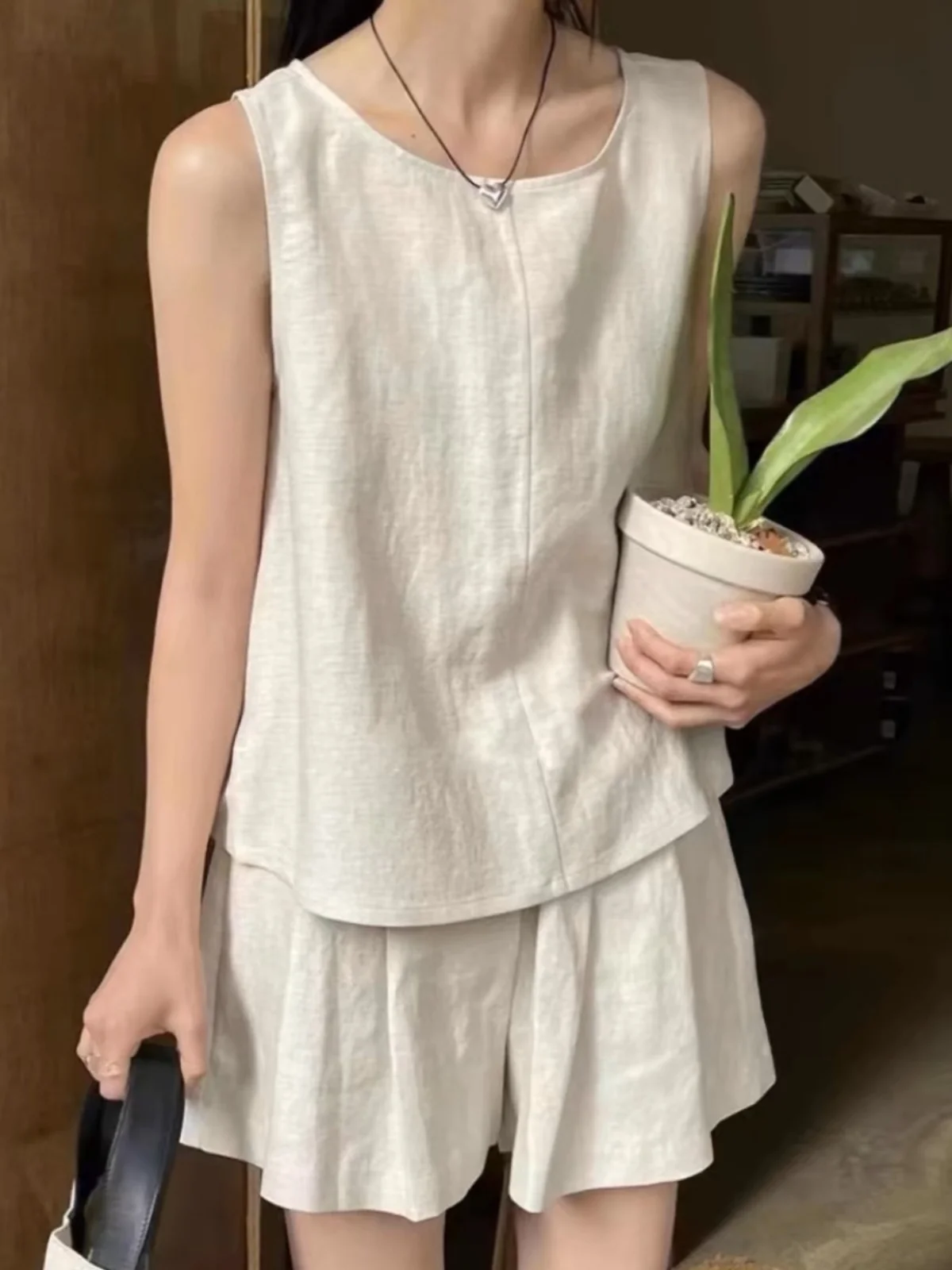 kf-S3f434b0c65924b9fb93f16600a65fb22K Luxe Cotton Linen Vest & Wide Leg Shorts Summer Ensemble
