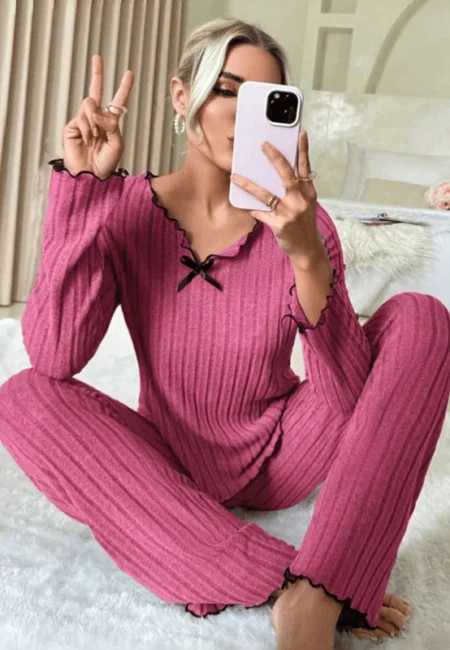 Luxurious V-Neck Ribbed Pajama Set - Cozy Winter Sleepwear
