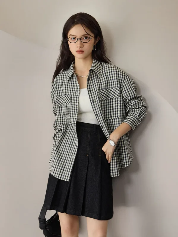 Chic Retro Checkered Fashion Set for Autumn Elegance