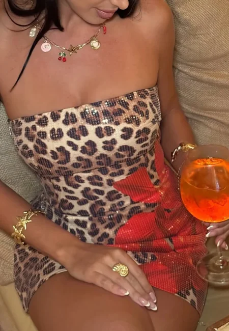 Glamorous Off-Shoulder Mini Dress for Effortless Summer Style