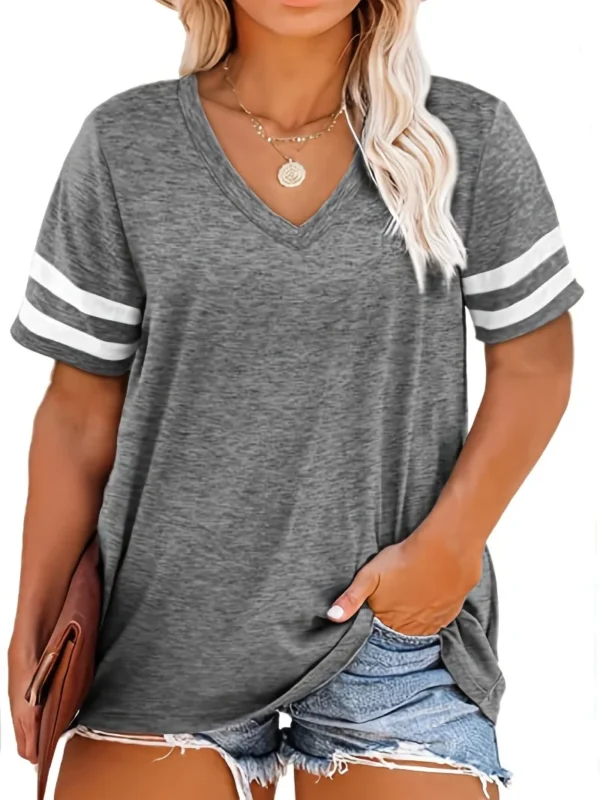 Plus Size Women's V-Neck Casual Tee - Effortless Summer Chic