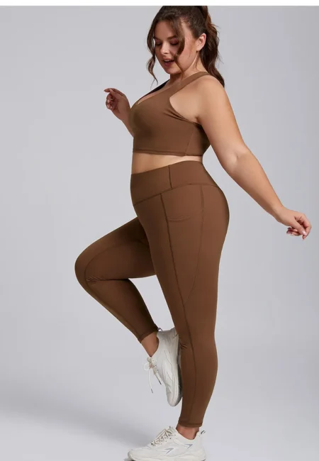 Plus Size Yoga Set for Women - Stylish & Super Stretch Activewear