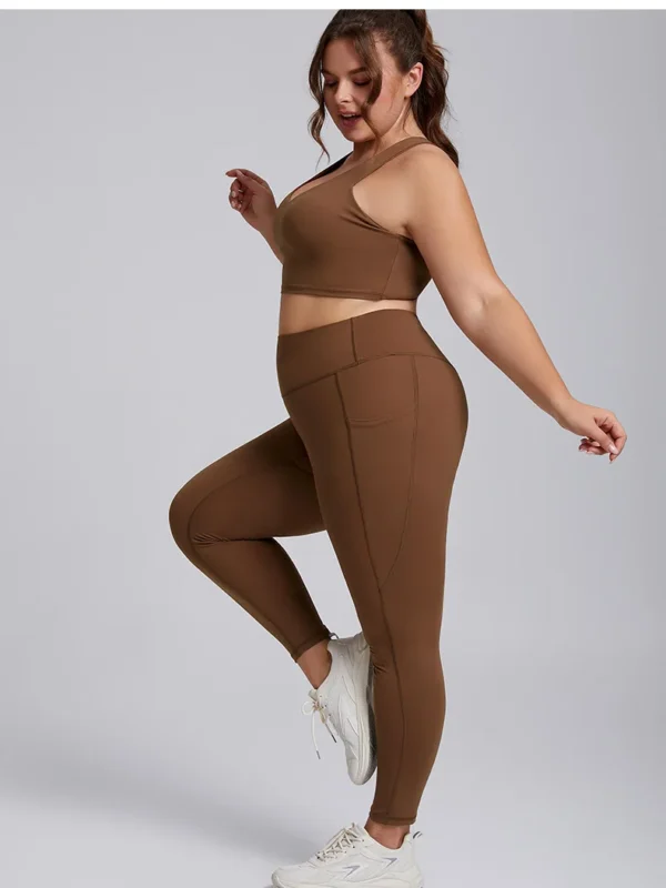Plus Size Yoga Set for Women - Stylish & Super Stretch Activewear