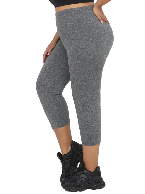 Ultra-Comfort Plus Size Capri Pants for Yoga & Running