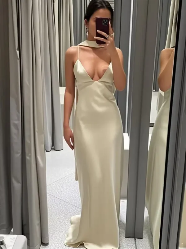 Elegant Backless Satin Dress for Summer Evenings - V-Neck Style