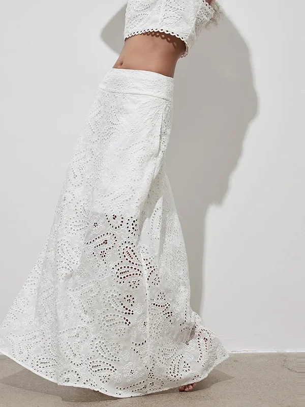 Effortless Elegance: Women's A-Line Skirt with Lace Detail