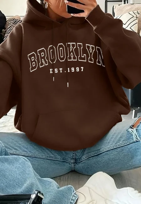 Cozy Fleece Alphabet Print Hoodie - Loose Fit Winter Pullover