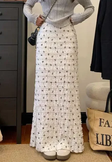 Elegant Plus Size Fish Tail Lace Skirt with Butterfly Print