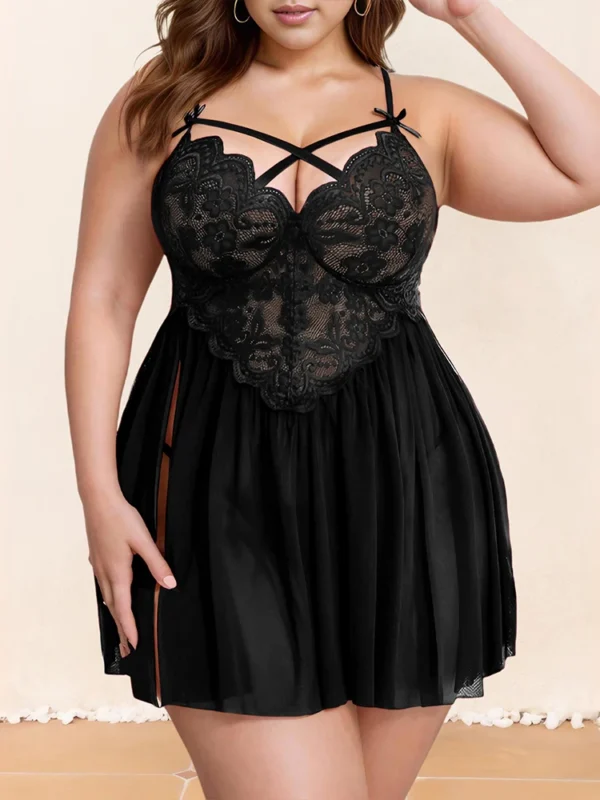 Plus Size Lace Spliced Strappy Sleepdress for Elegant Nights