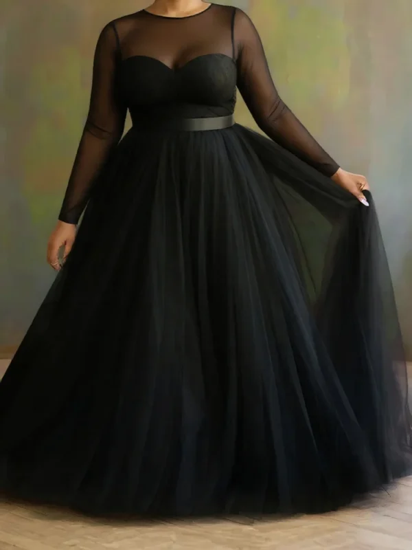 Elegant Plus Size A-Line Black Maxi Dress for Weddings