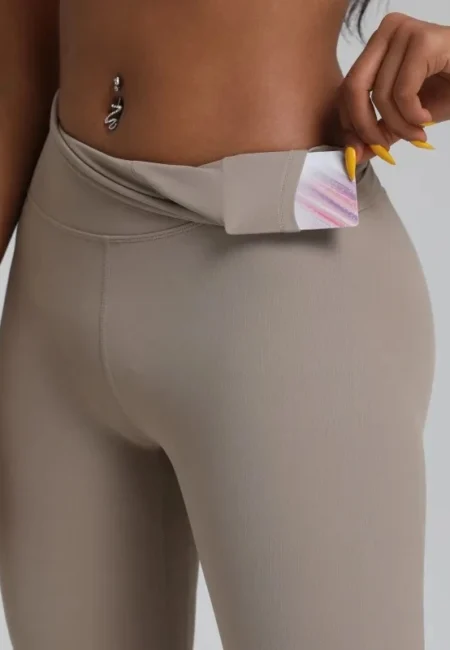 High-Waist Plus Size Yoga Leggings with Pocket for Women