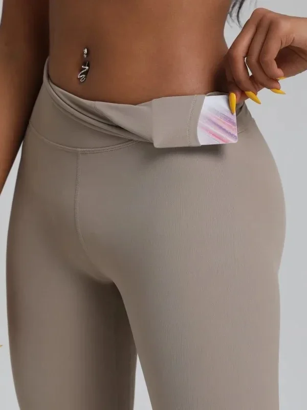 High-Waist Plus Size Yoga Leggings with Pocket for Women