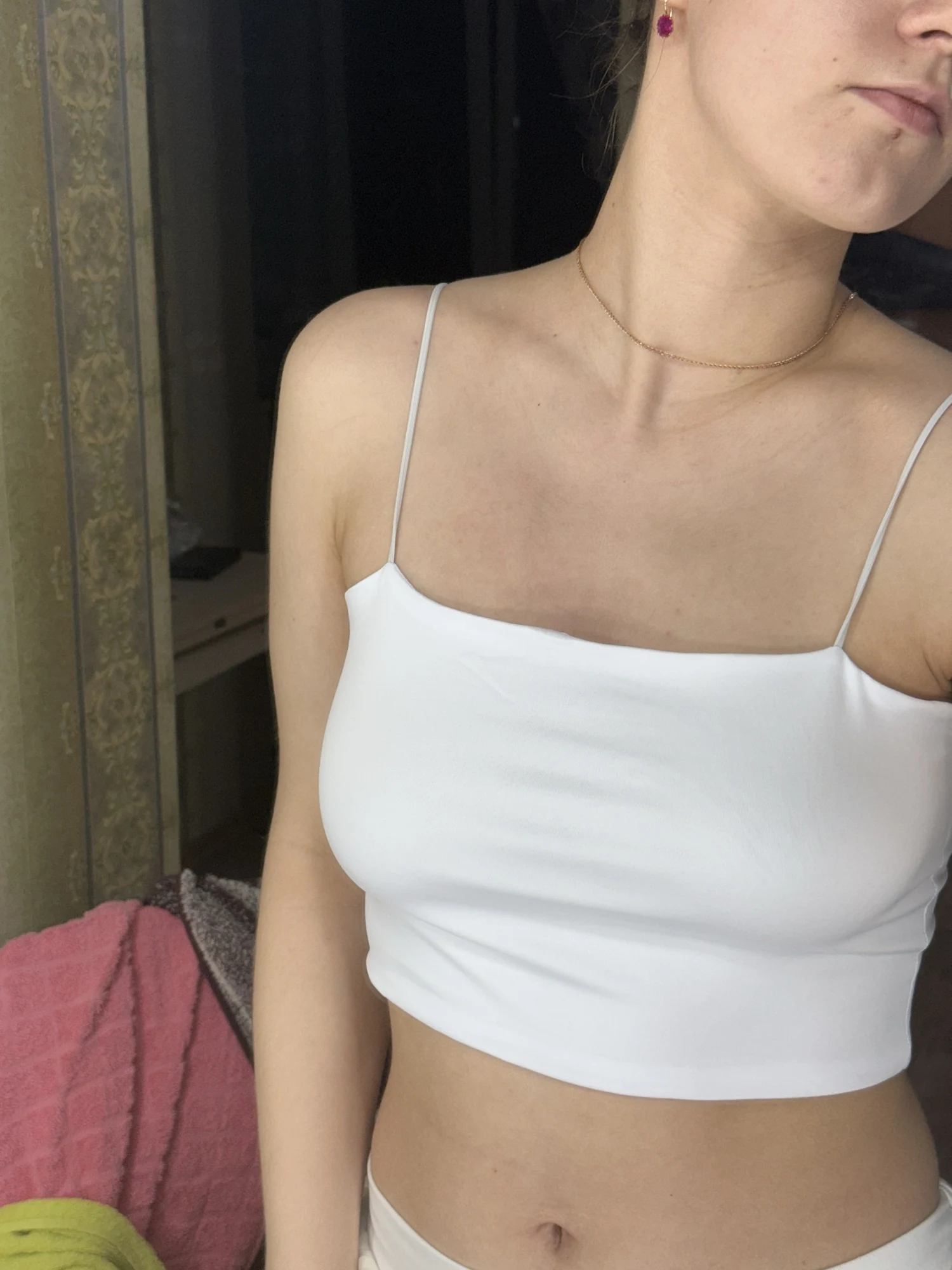 Trendy Women's Sleeveless Cotton Crop Top for Summer Vibes photo review