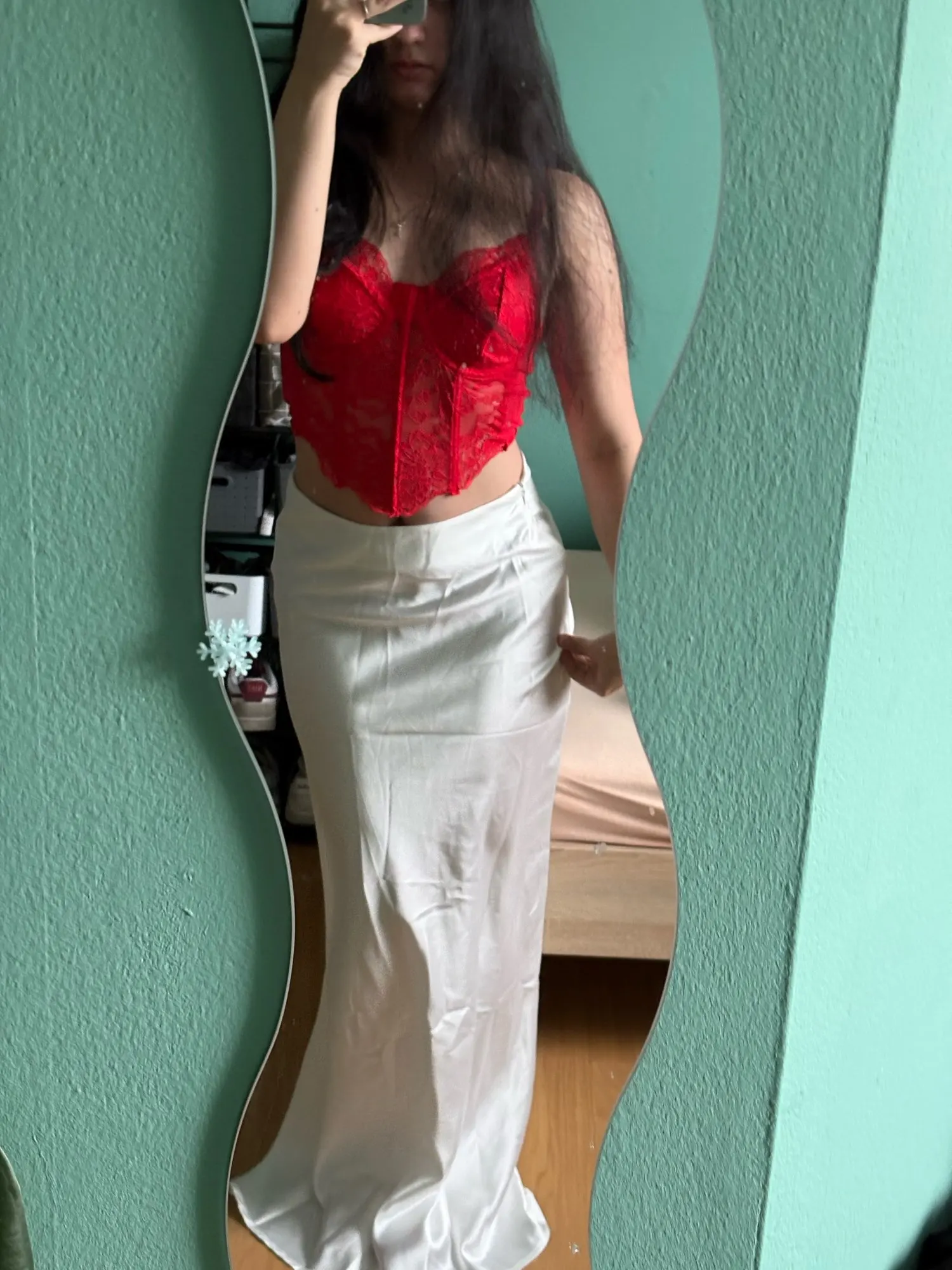 Elegant Red Lace Backless Crop Top with Underwire Support photo review