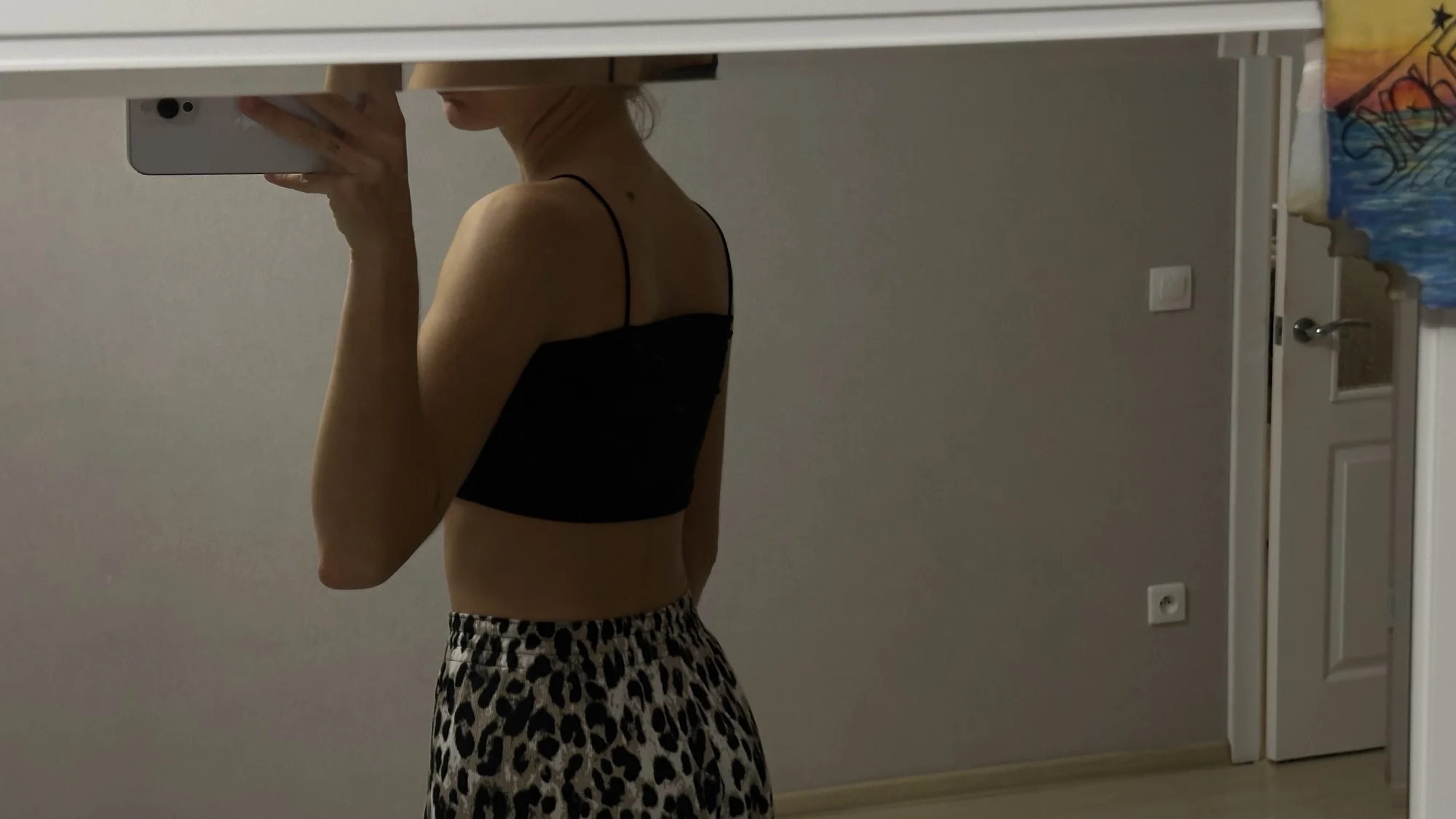 Trendy Women's Sleeveless Cotton Crop Top for Summer Vibes photo review