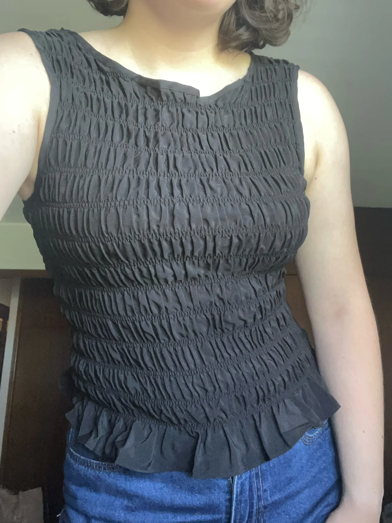 Summer Ruffle Hem Smocked Tank Top for Women - Stylish & Comfy photo review