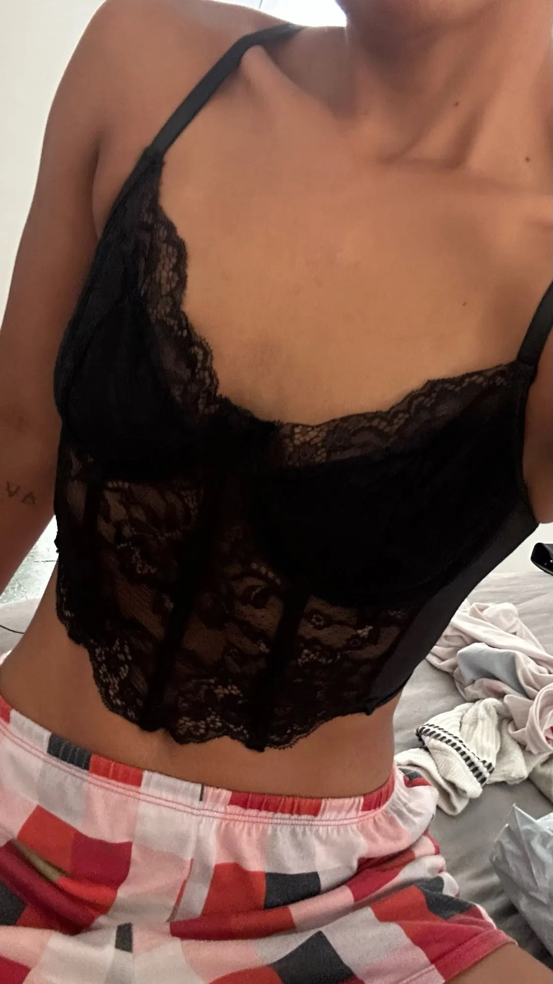 Elegant Red Lace Backless Crop Top with Underwire Support photo review