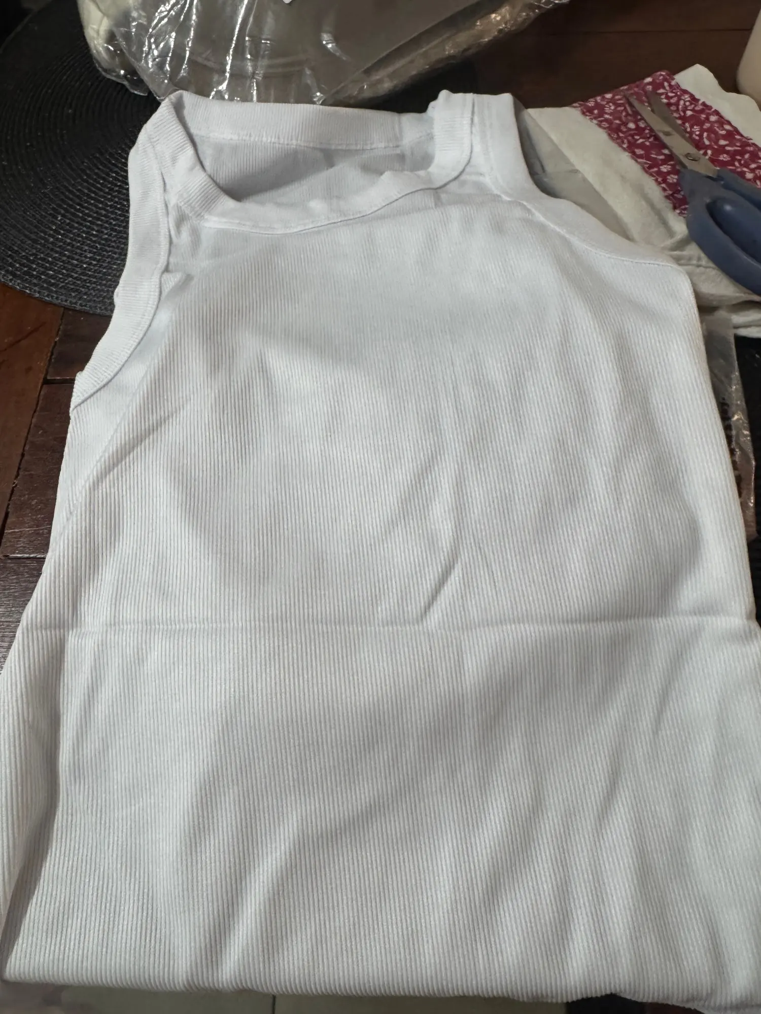 Essential Women’s Ribbed Tank Top - Summer Comfort & Style photo review