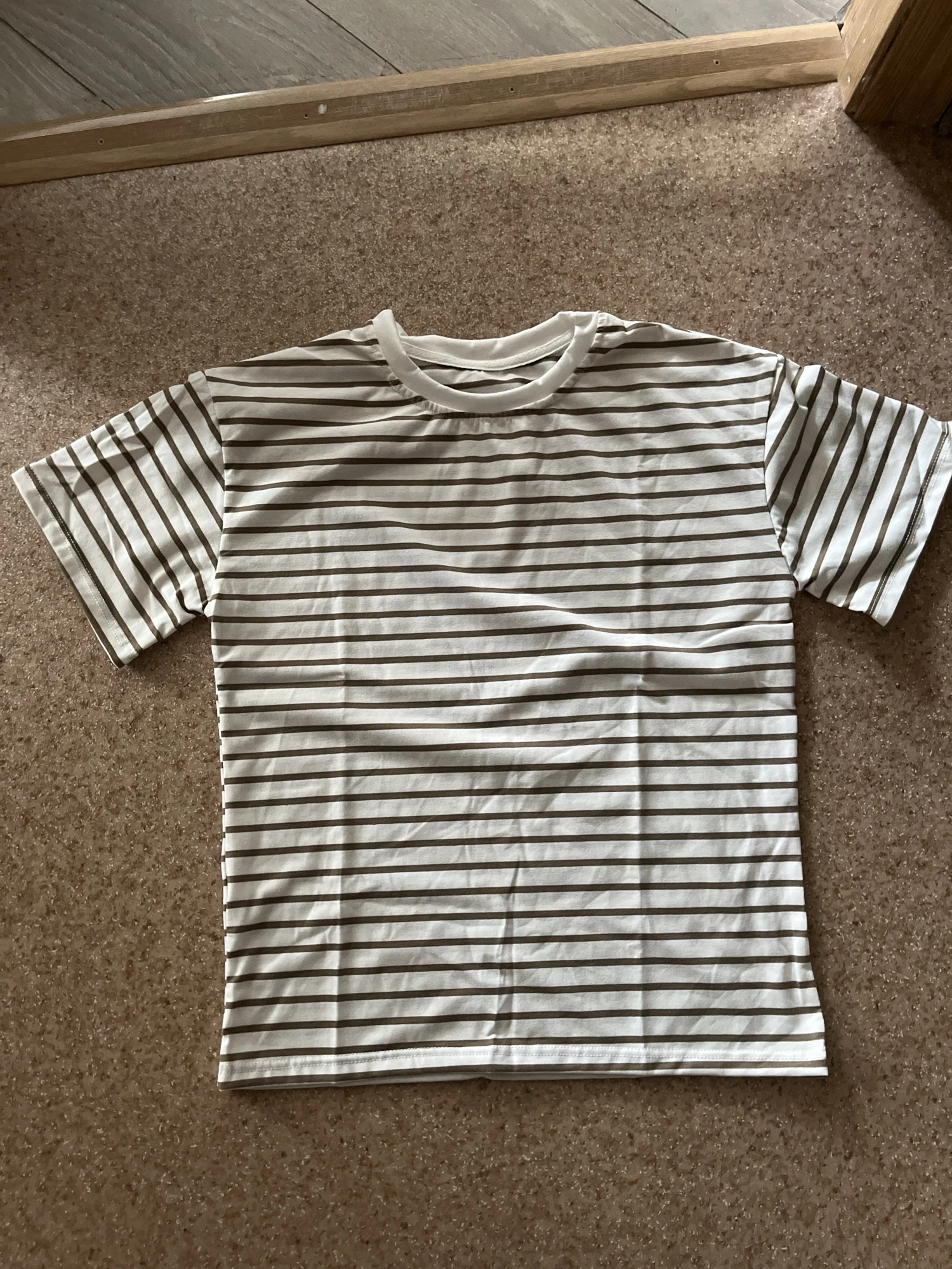 Sleek Women’s Square Neck Tank Top for Effortless Style photo review