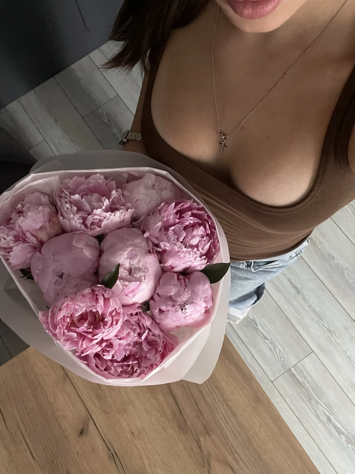 Sleek Women’s Square Neck Tank Top for Effortless Style photo review