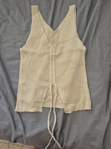 Trendy Women’s V-Neck Ribbed Crop Top with Drawstring Detail photo review