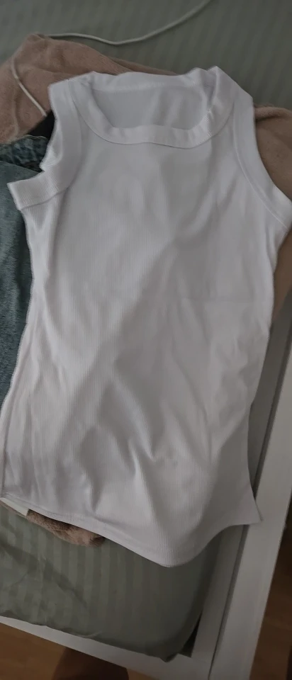 Essential Women’s Ribbed Tank Top - Summer Comfort & Style photo review