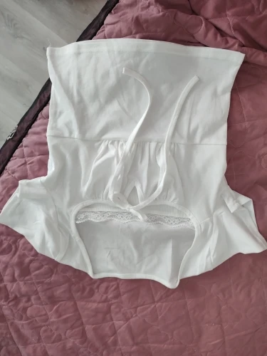 Trendy White Knitted Tee with Patch - Summer Style Essential photo review