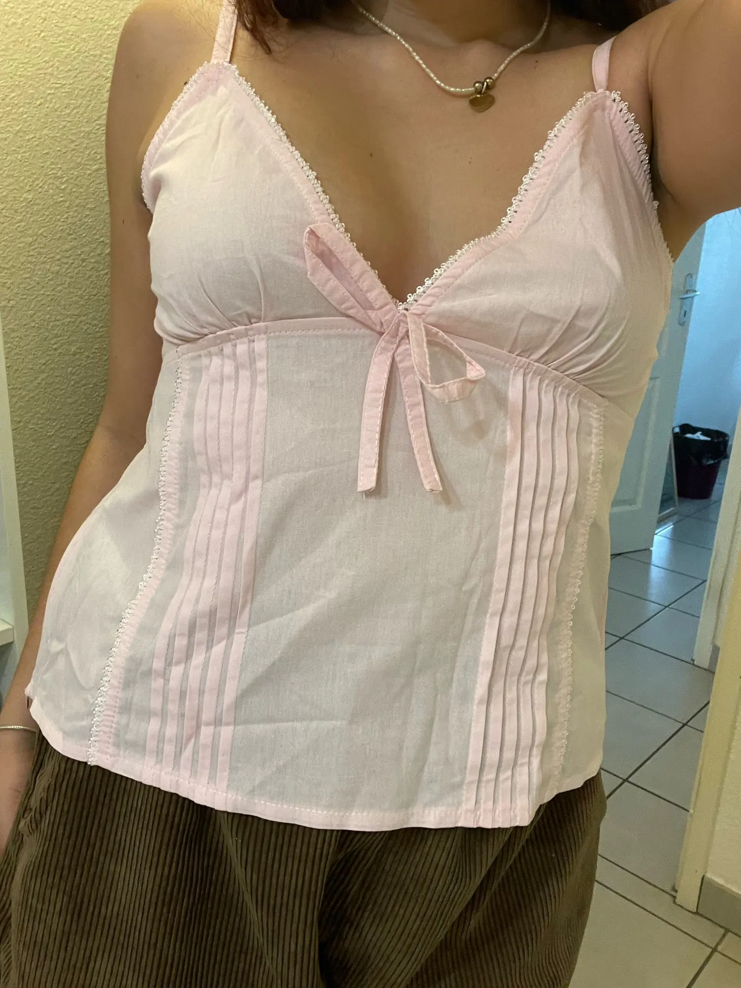 Elegant Lace V-Neck Camisole Tank Top - Breathable Summer Wear photo review