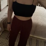 Trendy Women's Sleeveless Cotton Crop Top for Summer Vibes photo review