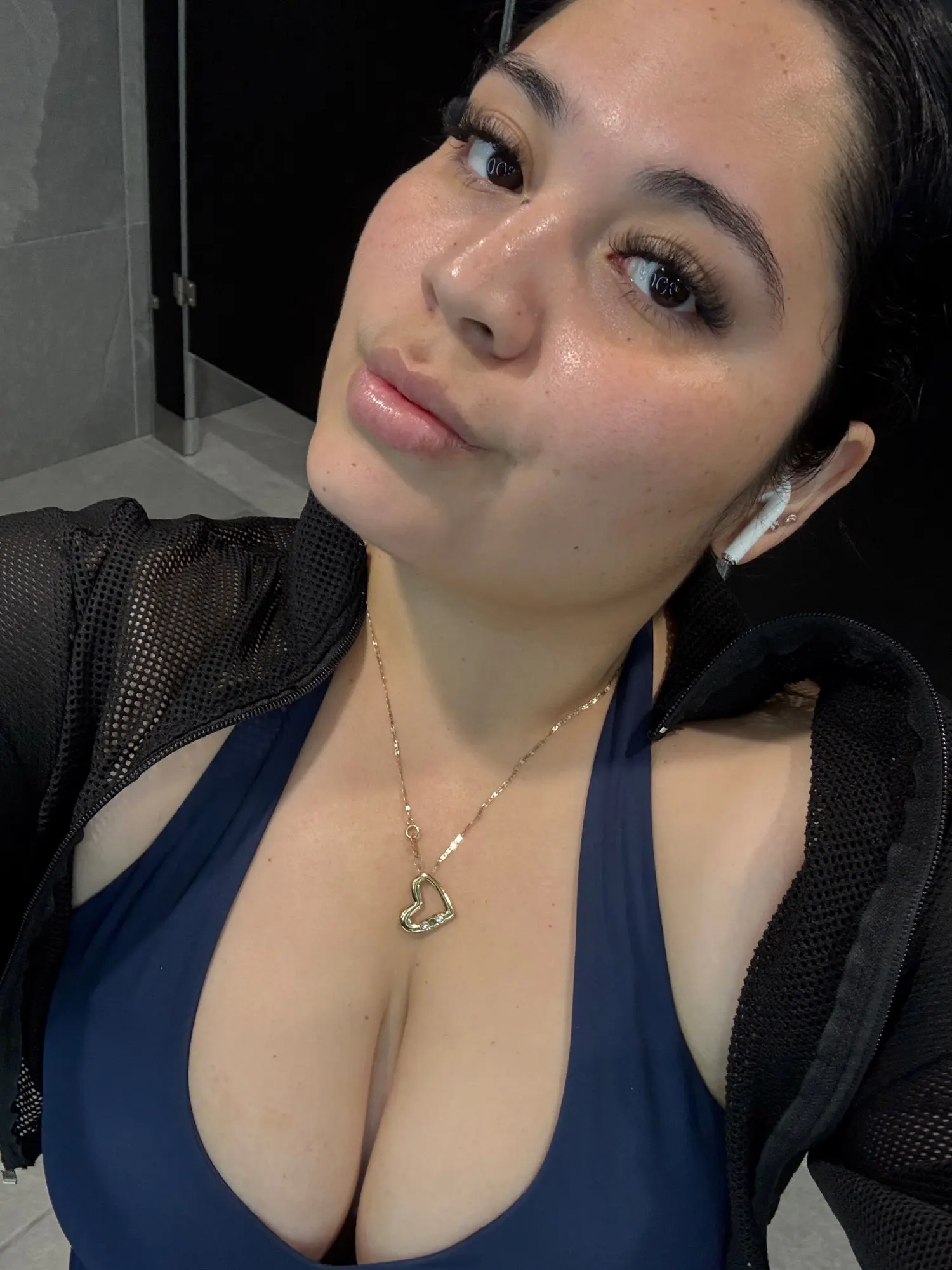 Nude Feel Activewear Set: Luxurious Women's Fitness Outfit photo review