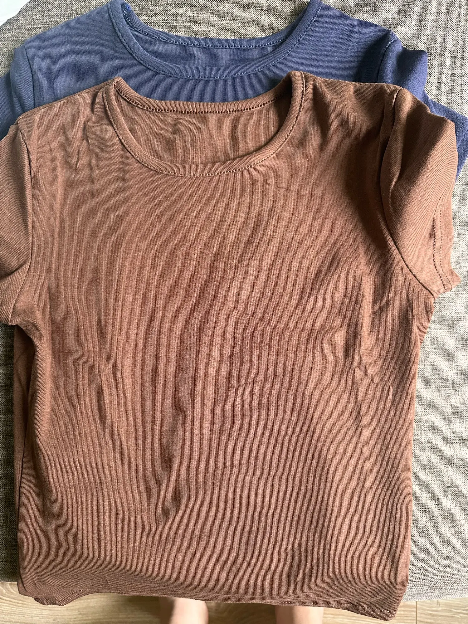 Retro Y2 K Crop Top - Stretchy Cotton Blend Summer Essential photo review
