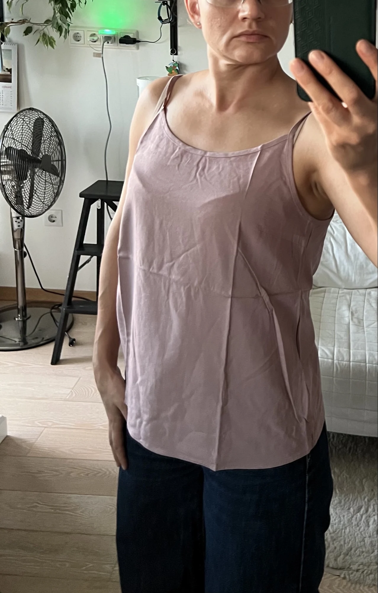 Rayon Viscose Slim Fit Tank Tops with V-Neck and O-Neck Styles photo review