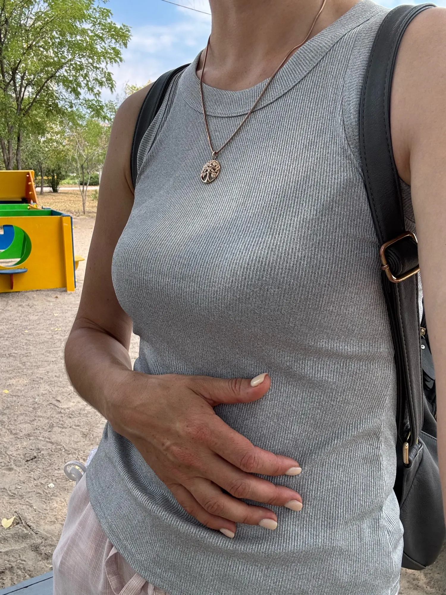 Essential Women’s Ribbed Tank Top - Summer Comfort & Style photo review