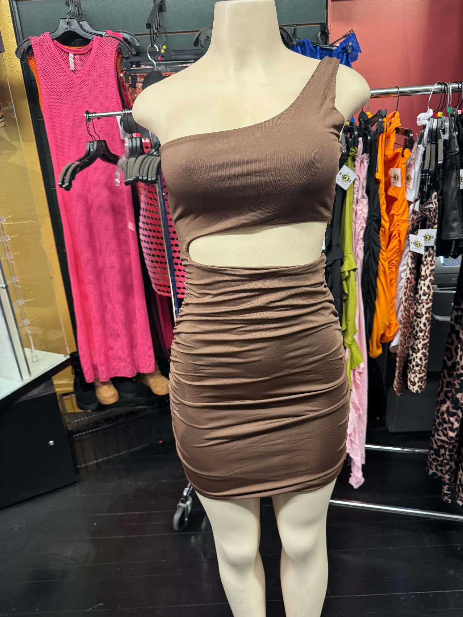 Stunning One-Shoulder Hollow-Out Mini Dress for Party Nights photo review