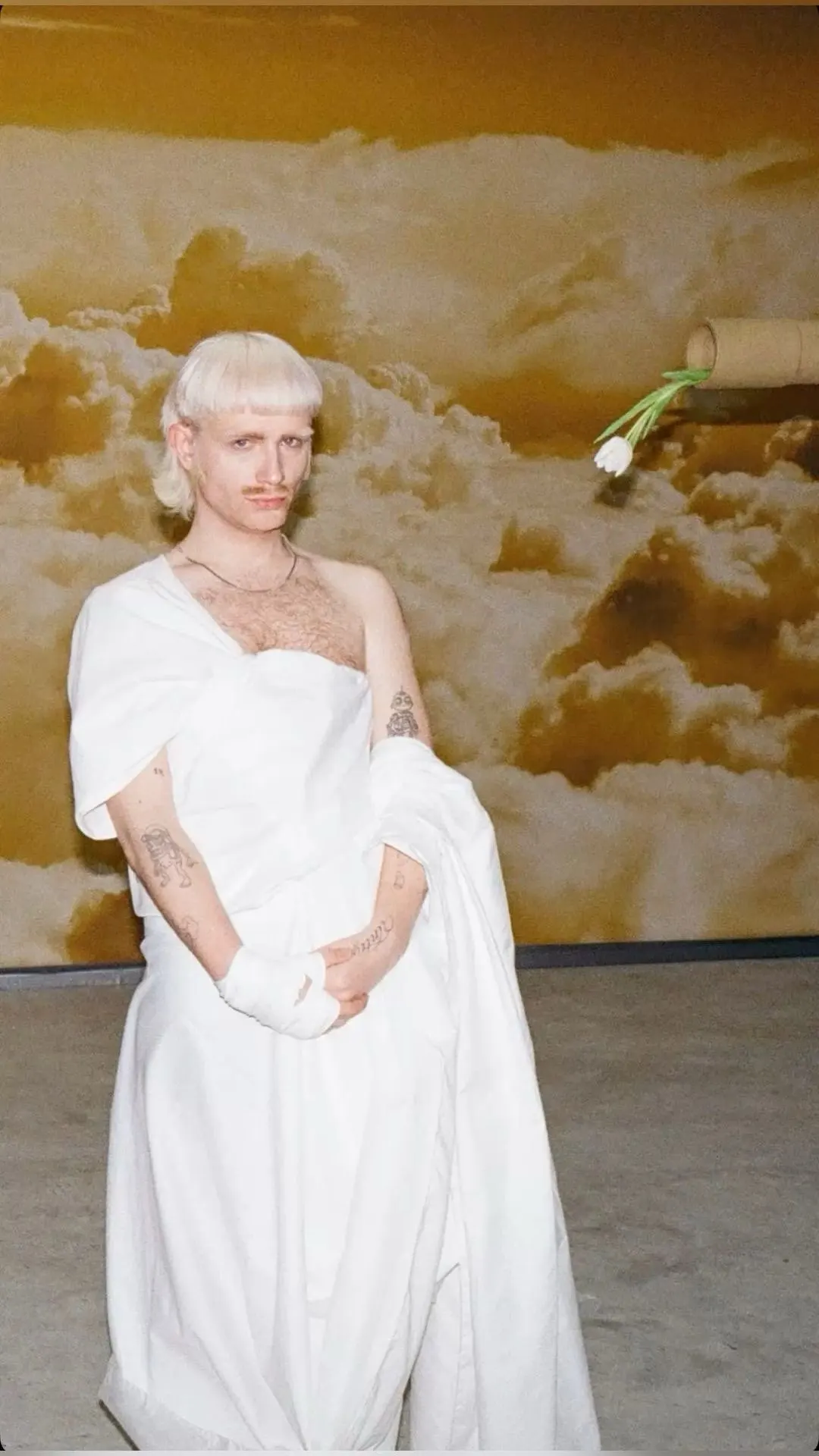 Luxe Sleeveless Lace Tank Top for Effortless Summer Style photo review